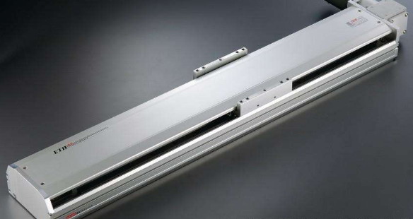 東佑達滑臺.jpg 東佑達滑臺.jpg